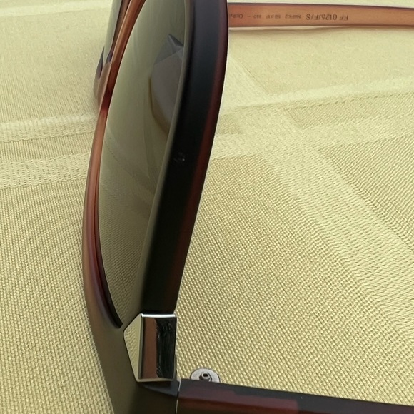 SOLD❌❌❌Fendi Optyl Cat Eye Sunglasses SOLD ❌❌❌ - Picture 2 of 10